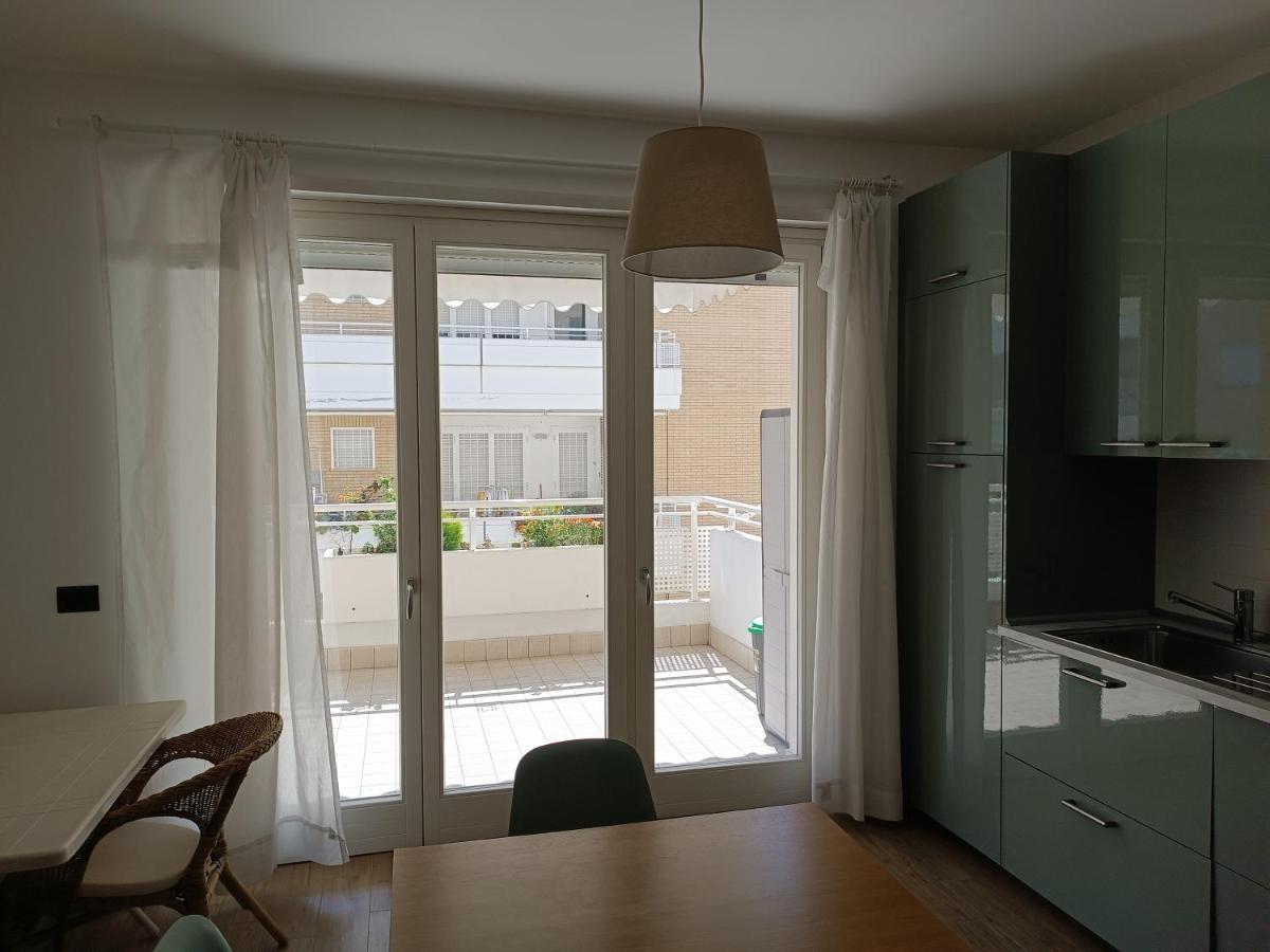 Appartamento Per 4, Metro B Monti Tiburtini, Ac, Wi-Fi Roma Ngoại thất bức ảnh